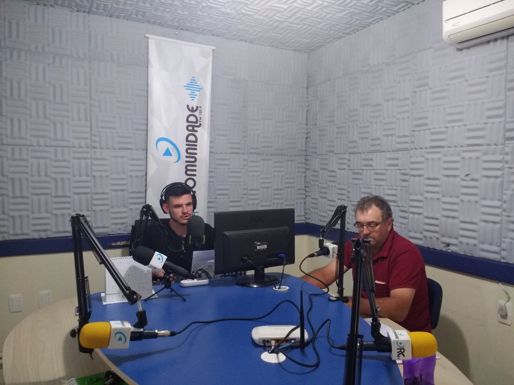 Ir para  <p>O presidente do Hospital Nossa Senhora de Pompeia, de Viadutos, Alvadi Beber, concedeu entrevista exclusiva &agrave; r&aacute;dio Comunidade FM na manh&atilde; desta quarta-feira. Na ocasi&atilde;o, o presidente levou ao...